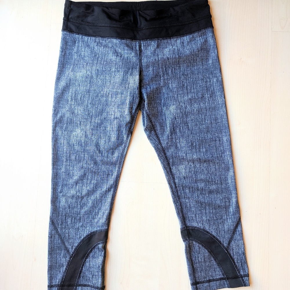 Lululemon Yoga Pants Cropped Capris